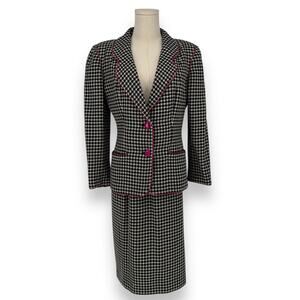 Vintage 1980s UNGARO Paris Houndstooth Blazer Skirt Set with Pink Trim, Size 6/8
